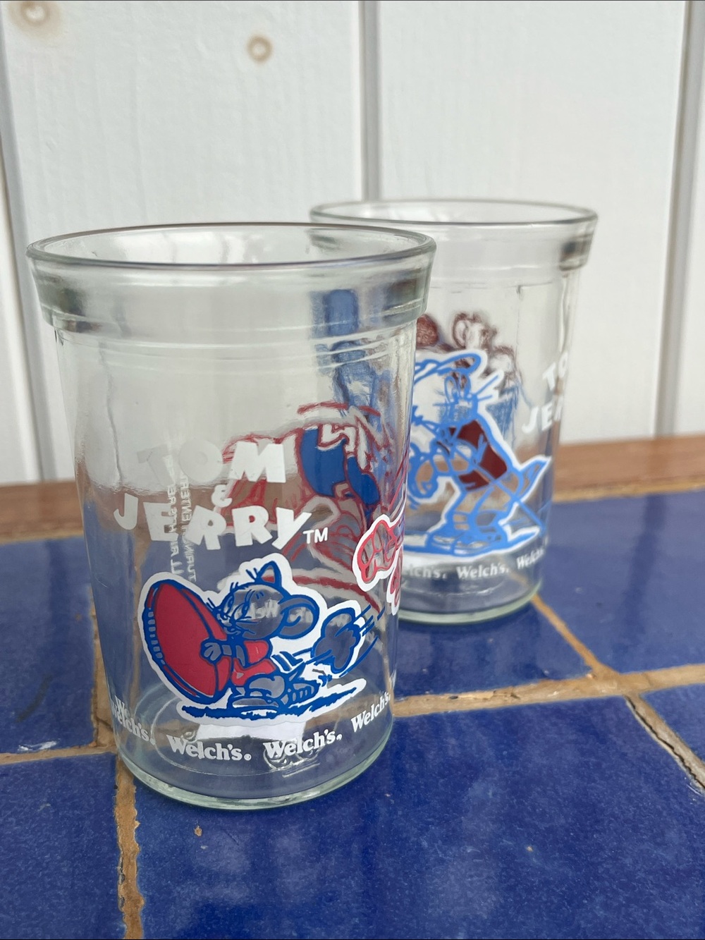 Vintage 90s Tom & Jerry Blue and Red Cups- Set of 2